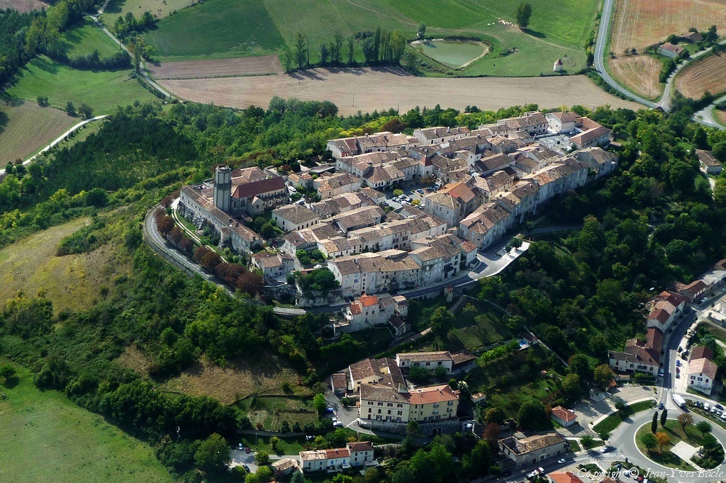 Tournon
          d'Agenais vieuw